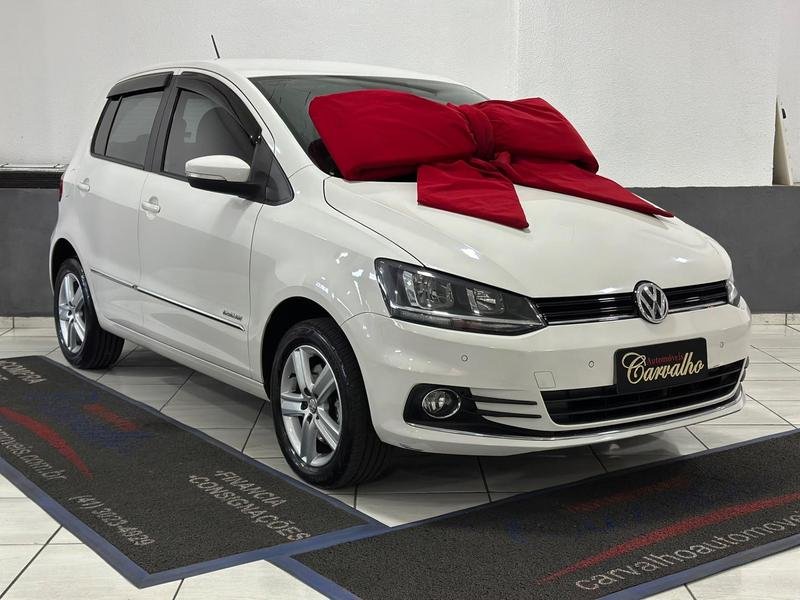 Volkswagen Fox PRIME/Hghi. IMOTION 1.6 T.Flex 8V 5p na cor Branco em Curitiba / PR - 49882