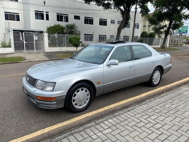 Lexus LS 400 4.0 na cor Cinza em Curitiba / PR - 50079