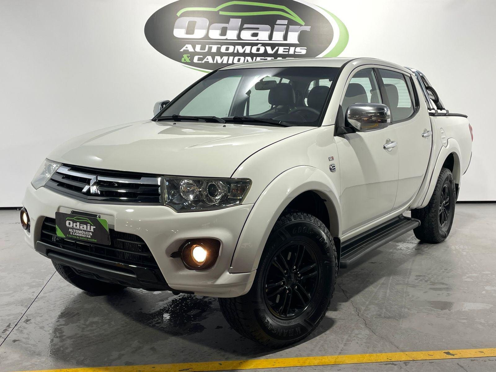 Mitsubishi L200 Triton HPE 3.2 CD TB Int.Diesel Aut na cor Branco em Blumenau / SC - 50440