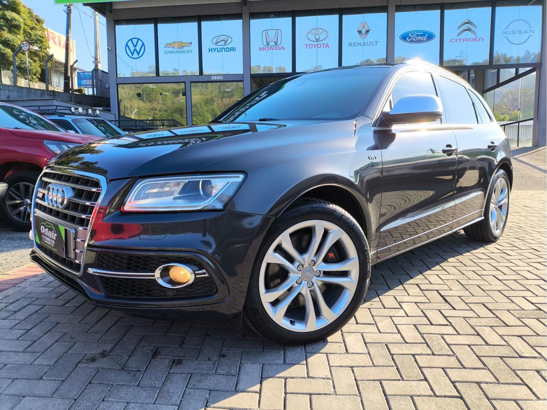 Audi SQ5 3.0 V6 TFSI 354cv Quattro Tiptronic na cor Cinza em Blumenau / SC - 50452