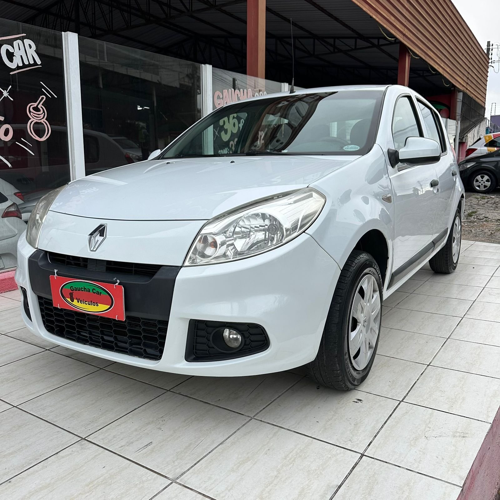 imagem de Expression Hi-Flex 1.6 8V 5p