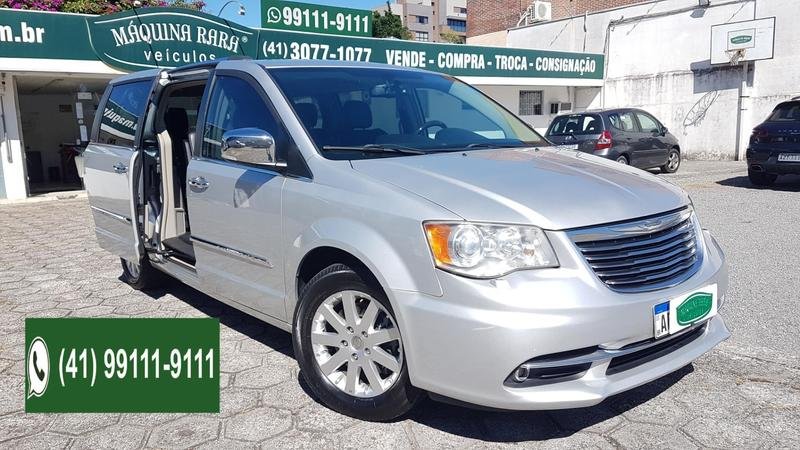 Chrysler TOWN & COUNTRY Limited 3.8 /3.6 V6 Aut. na cor Prata em Curitiba / PR - 50983