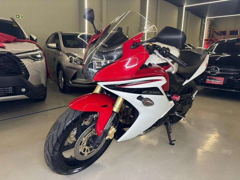Honda CBR 600 F  na cor Branco no Sarandi / RS - 51047