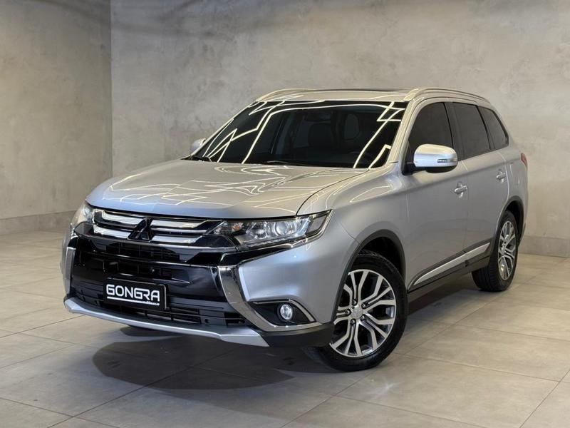 Mitsubishi OUTLANDER COMFORT 2.0 16V Aut. na cor Prata em Curitiba / PR - 51272