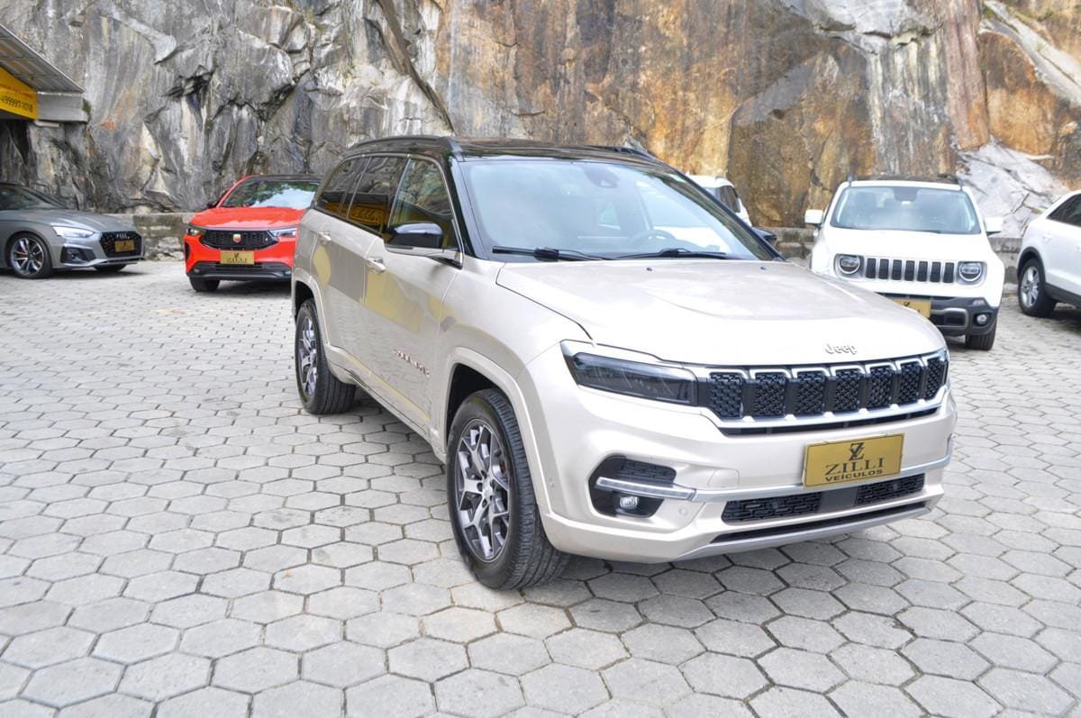 Jeep Commander Overl. TD380 2.0 4x4 Die. Aut. na cor Amarelo em Florianópolis / SC - 51342