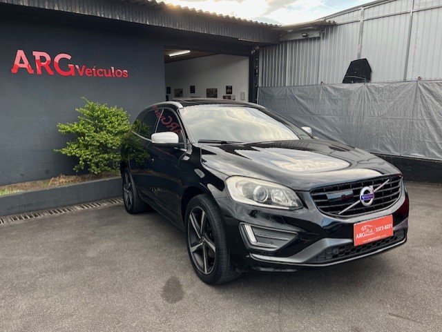 imagem de T-5 R-DESIGN 2.0 AWD 5p