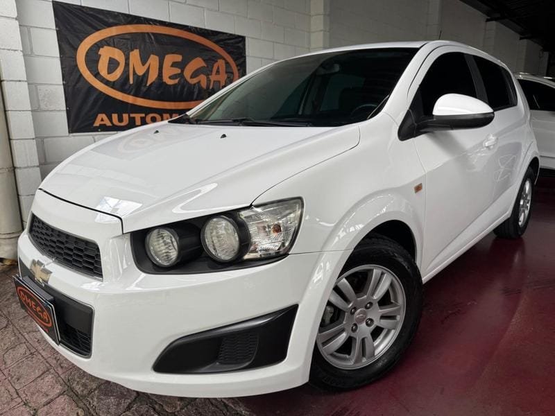 Chevrolet SONIC HB LT 1.6 16V FlexPower 5p Mec. na cor Branco em Curitiba / PR - 51594