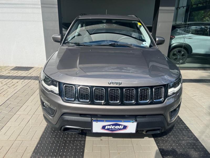 Jeep Compass LONGITUDE 2.0 4x4 Dies. 16V Aut. na cor Cinza em Maringá / PR - 51610