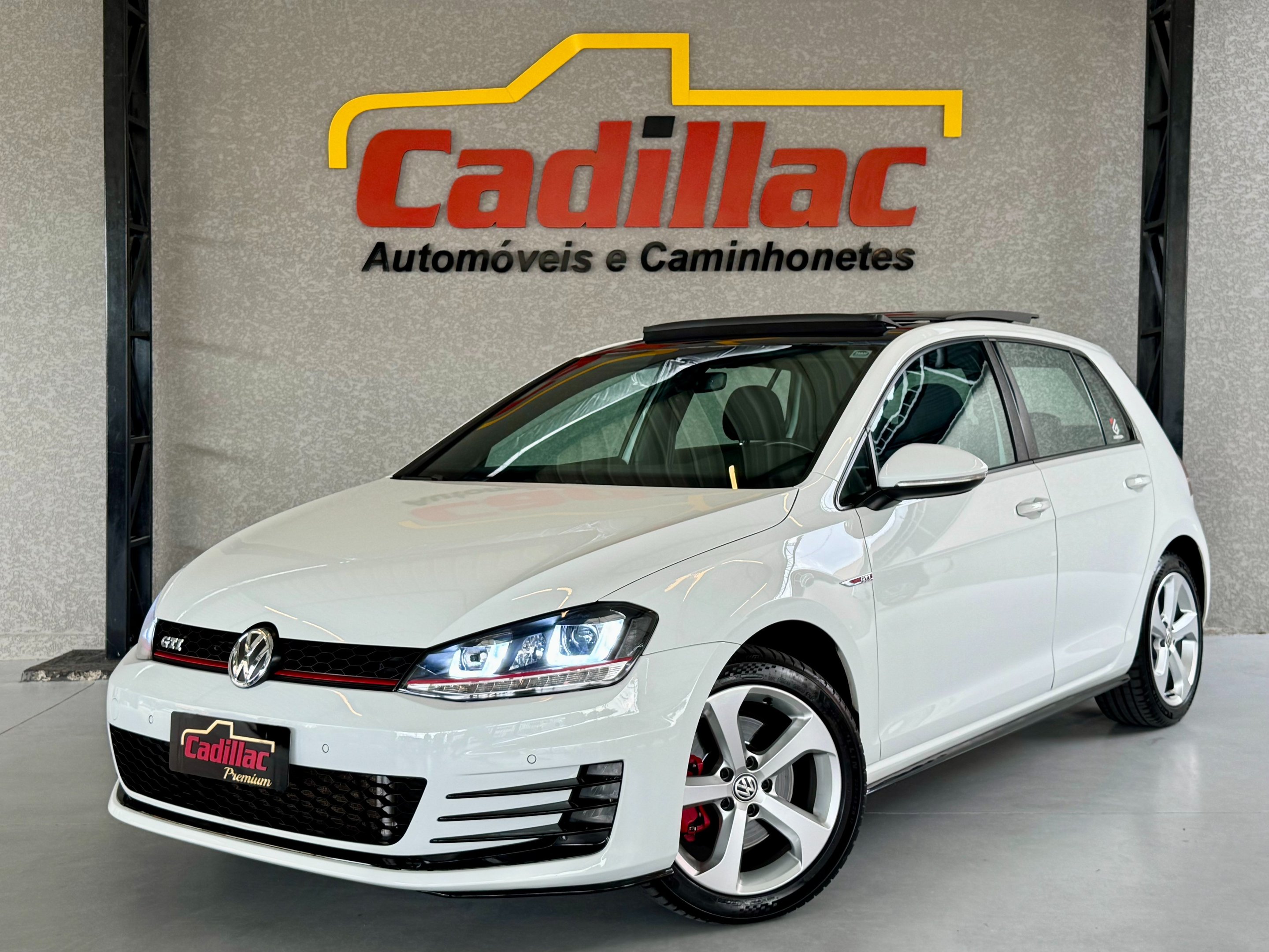imagem de GTi 2.0 TSI 220cv Aut.