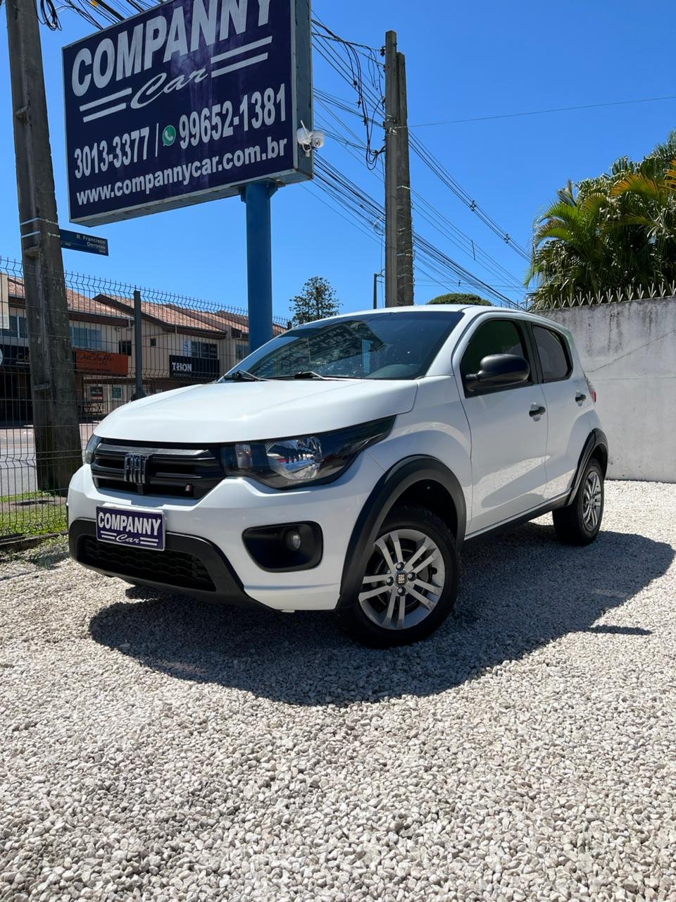 Fiat Mobi LIKE 1.0 Fire Flex 5p. na cor Branco em Curitiba / PR - 51908