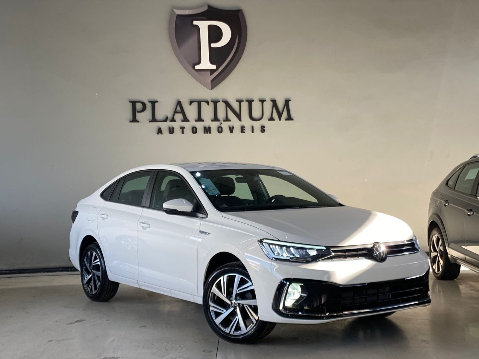 Volkswagen Virtus Highline 200 TSI 1.0 Flex 12V Aut na cor Branco em Palhoça / SC - 51921