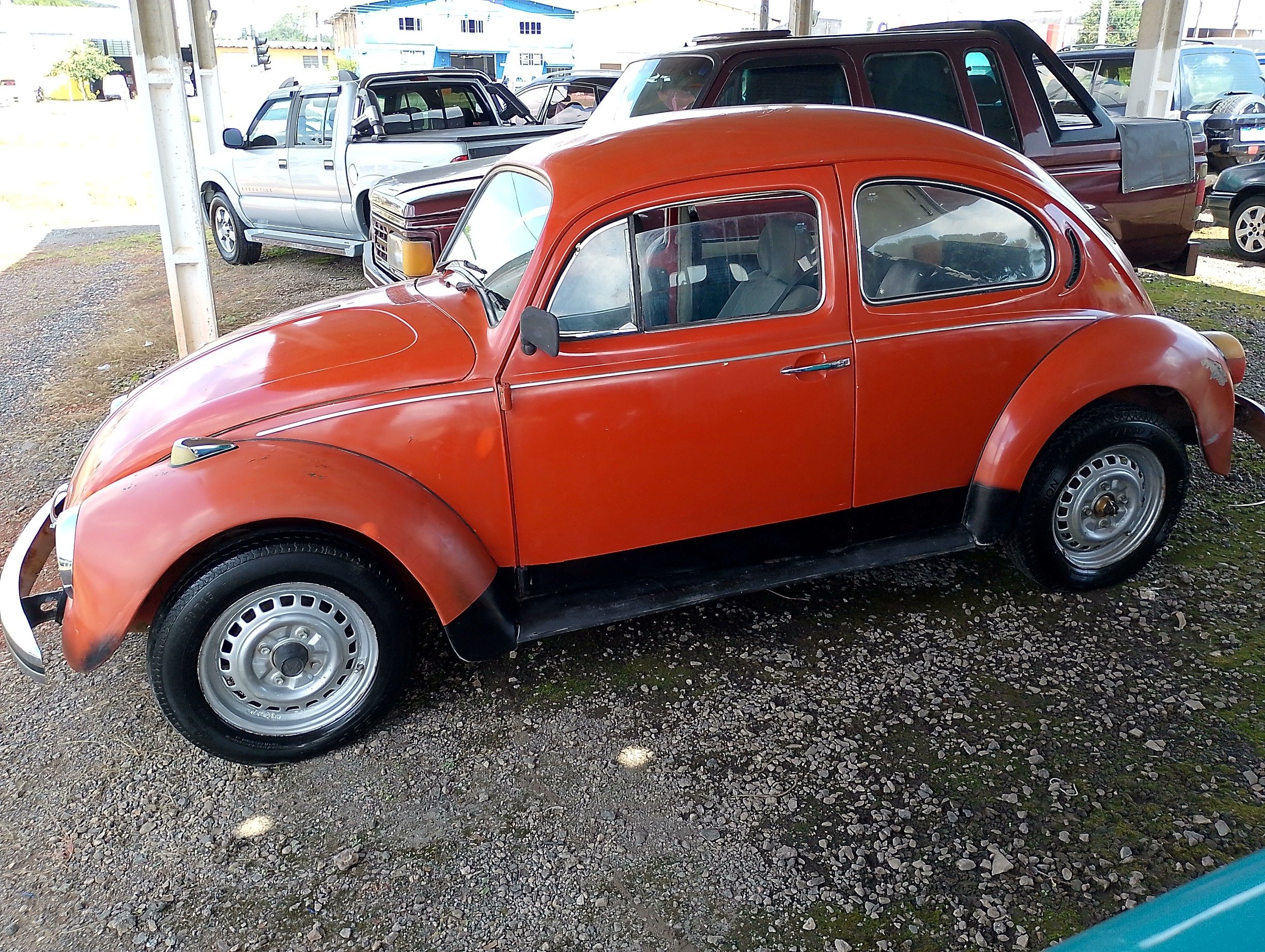 Volkswagen Fusca 1300/1300L na cor Vermelho em Campo Largo / PR - 52016