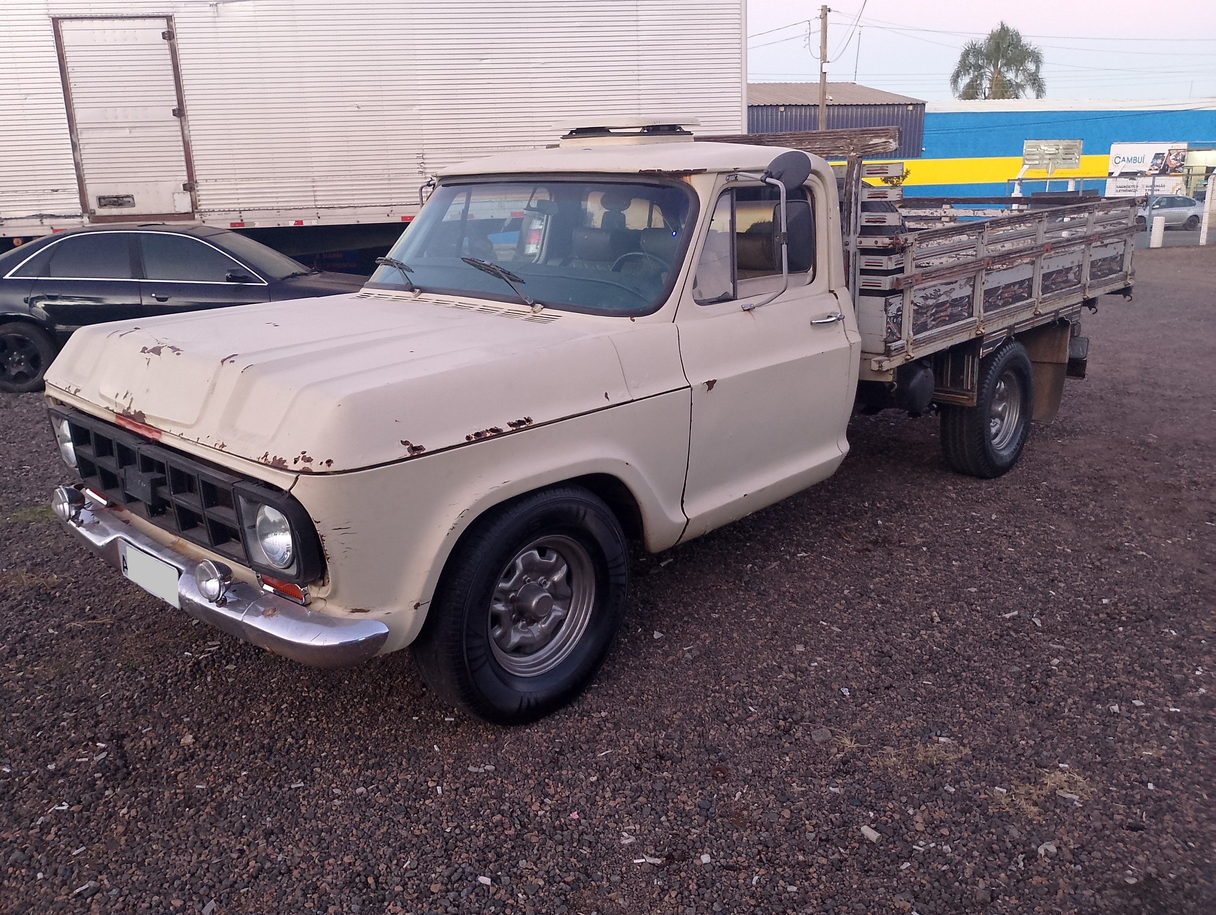 Chevrolet D-10 Diesel na cor Bege em Campo Largo / PR - 52032