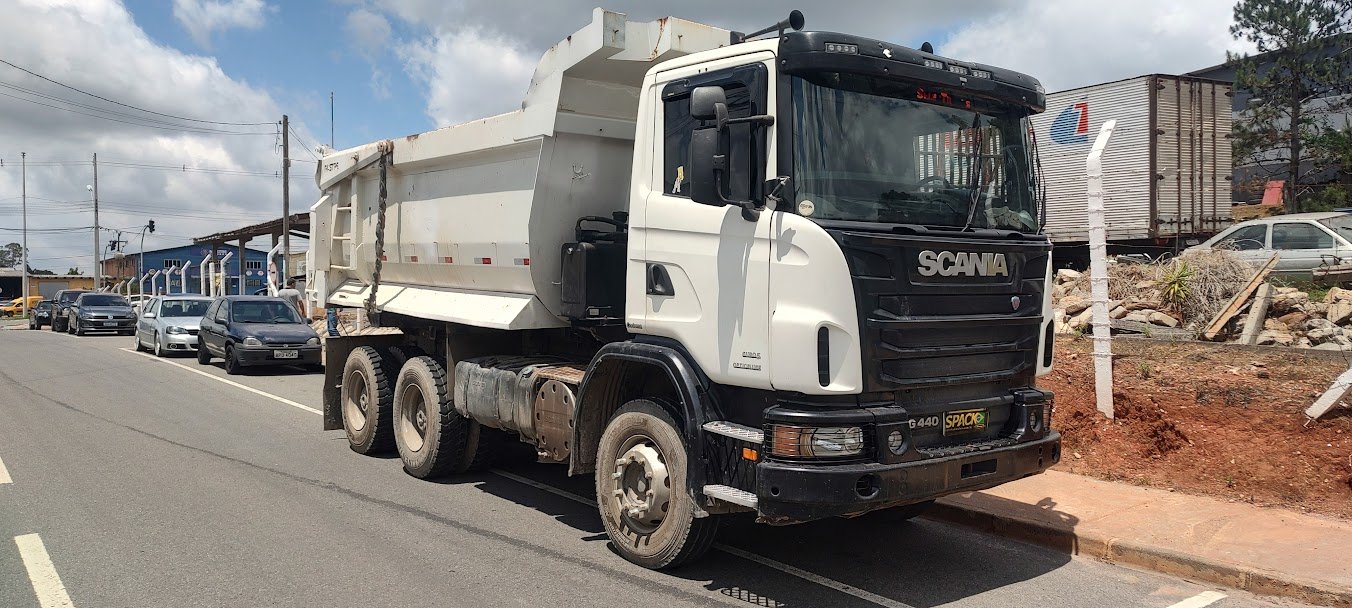 SCANIA G-440 A 6x4 2p (diesel) na cor Branco em Campo Largo / PR - 52062