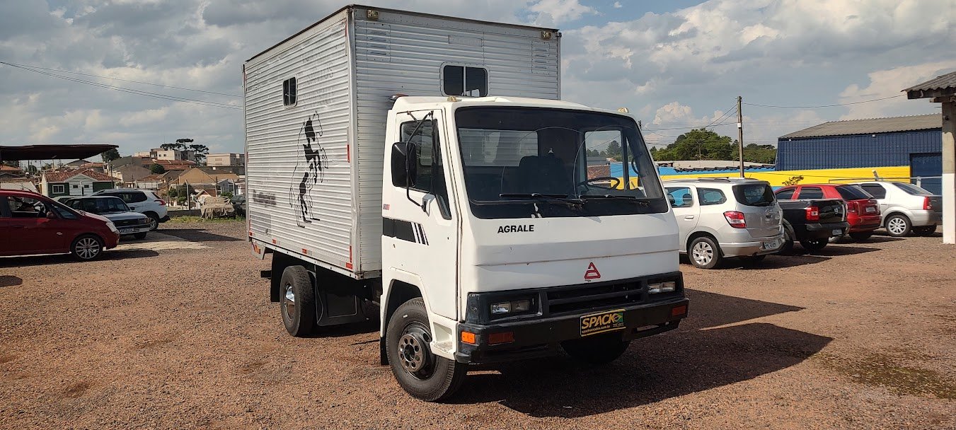 AGRALE 1600 D-RD 2p (diesel) na cor Branco em Campo Largo / PR - 52072
