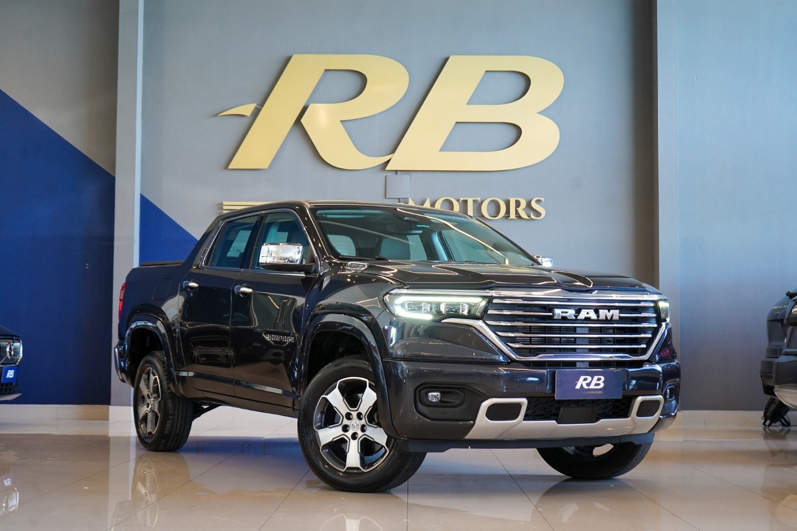 RAM Rampage LAR. HURR. 4 2.0 TB CD 4X4 Aut. na cor Cinza em Florianópolis / SC - 52102