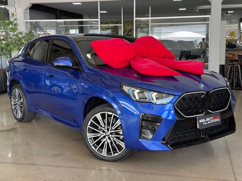BMW X2 SDRIVE 18i 1.5 ActiveFlex 136cv Aut. na cor Azul em São José dos Pinhais / PR - 52307