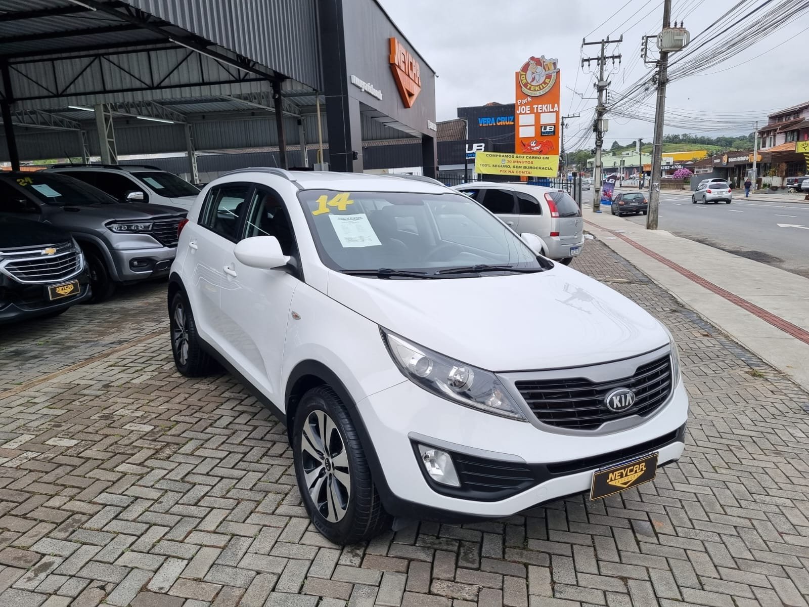 Kia Sportage LX 2.0 16V/ 2.0 16V Flex Aut. na cor Branco em Joinville / SC - 52368
