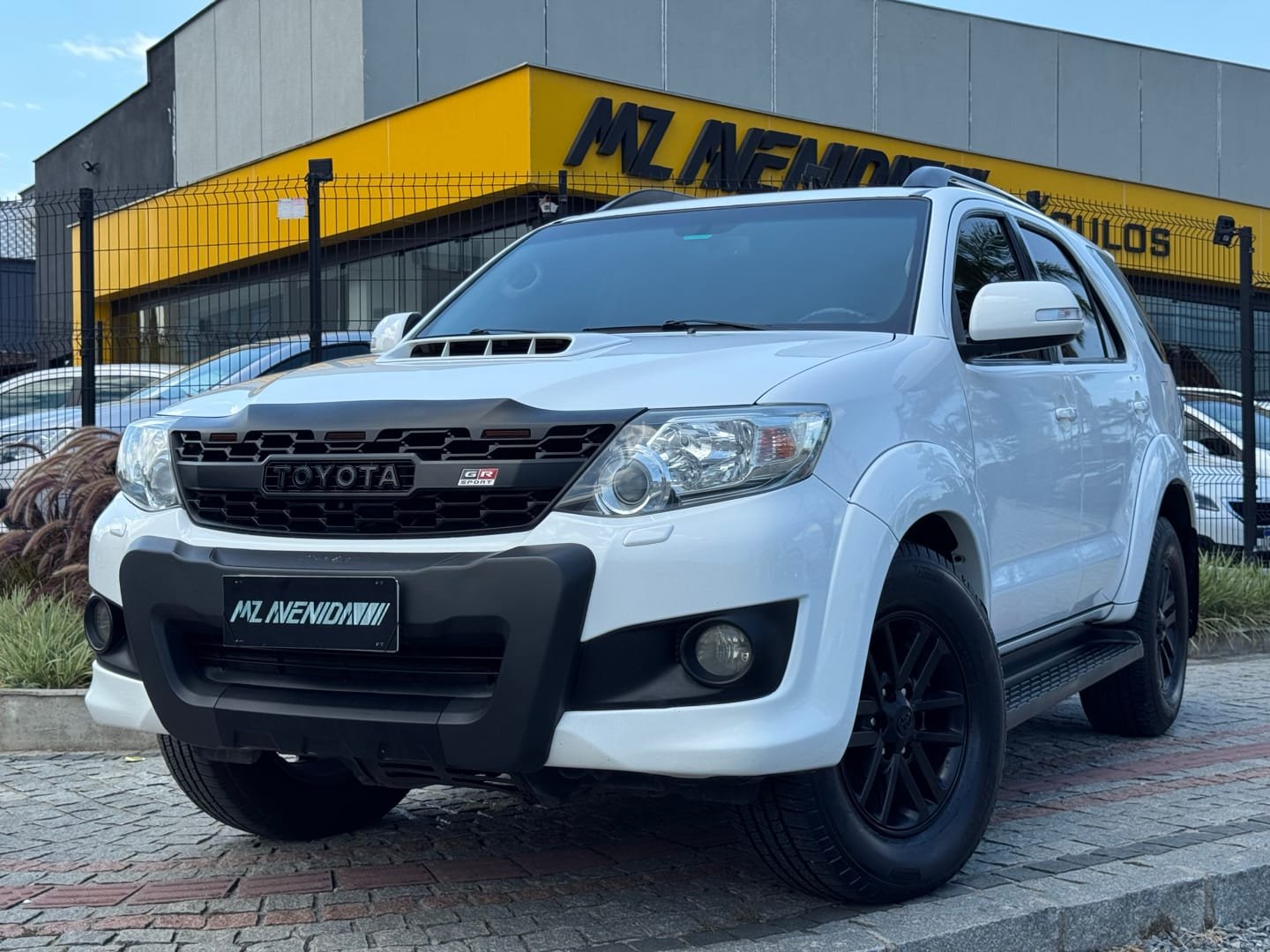 imagem de SW4 SRV D4-D 4x4 3.0 TDI Dies. Aut