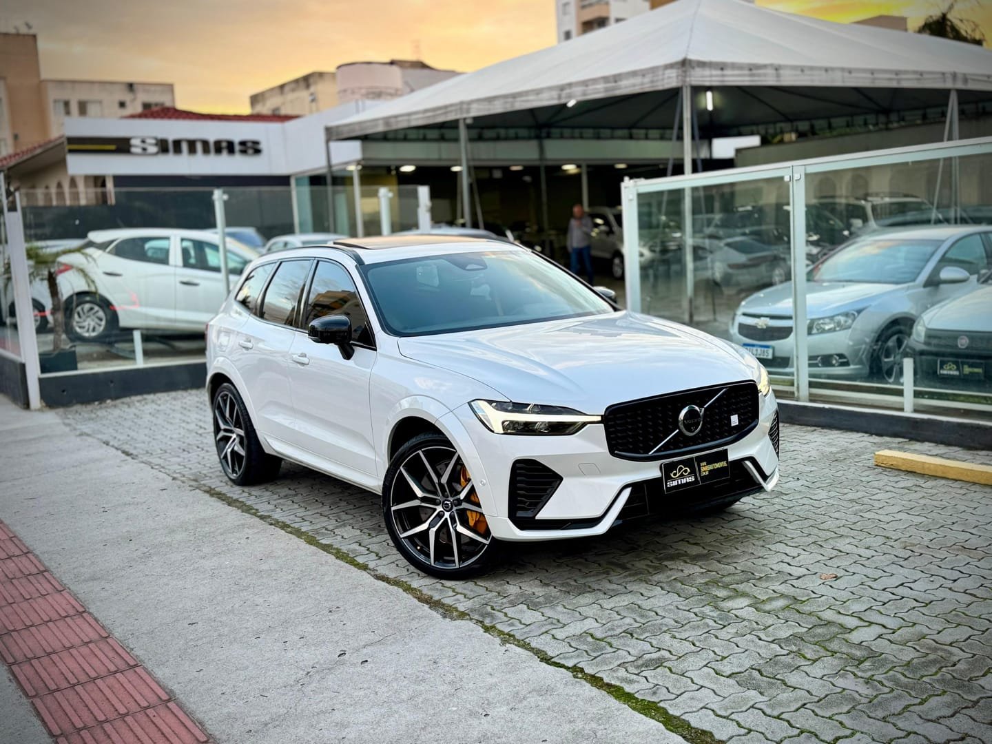 imagem de T-8 POLESTAR 2.0 (Híbrido)