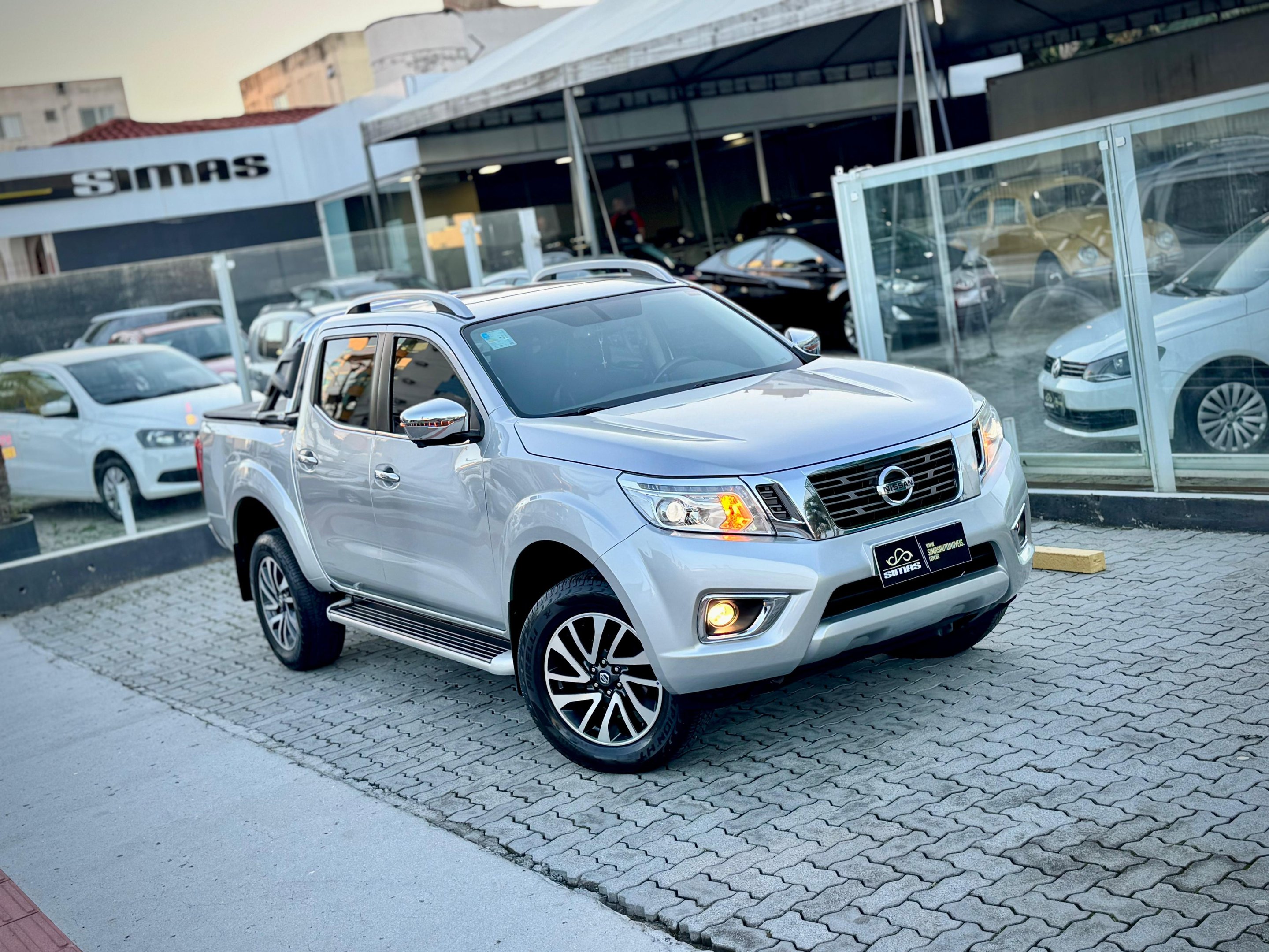 Nissan Frontier LE CD 4x4 2.3 Bi-TB Diesel Aut. na cor Cinza em São José / SC - 52582