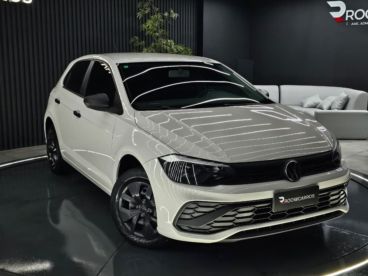 Volkswagen Polo Track 1.0 Flex 12V 5p na cor Branco em Palhoça / SC - 53021