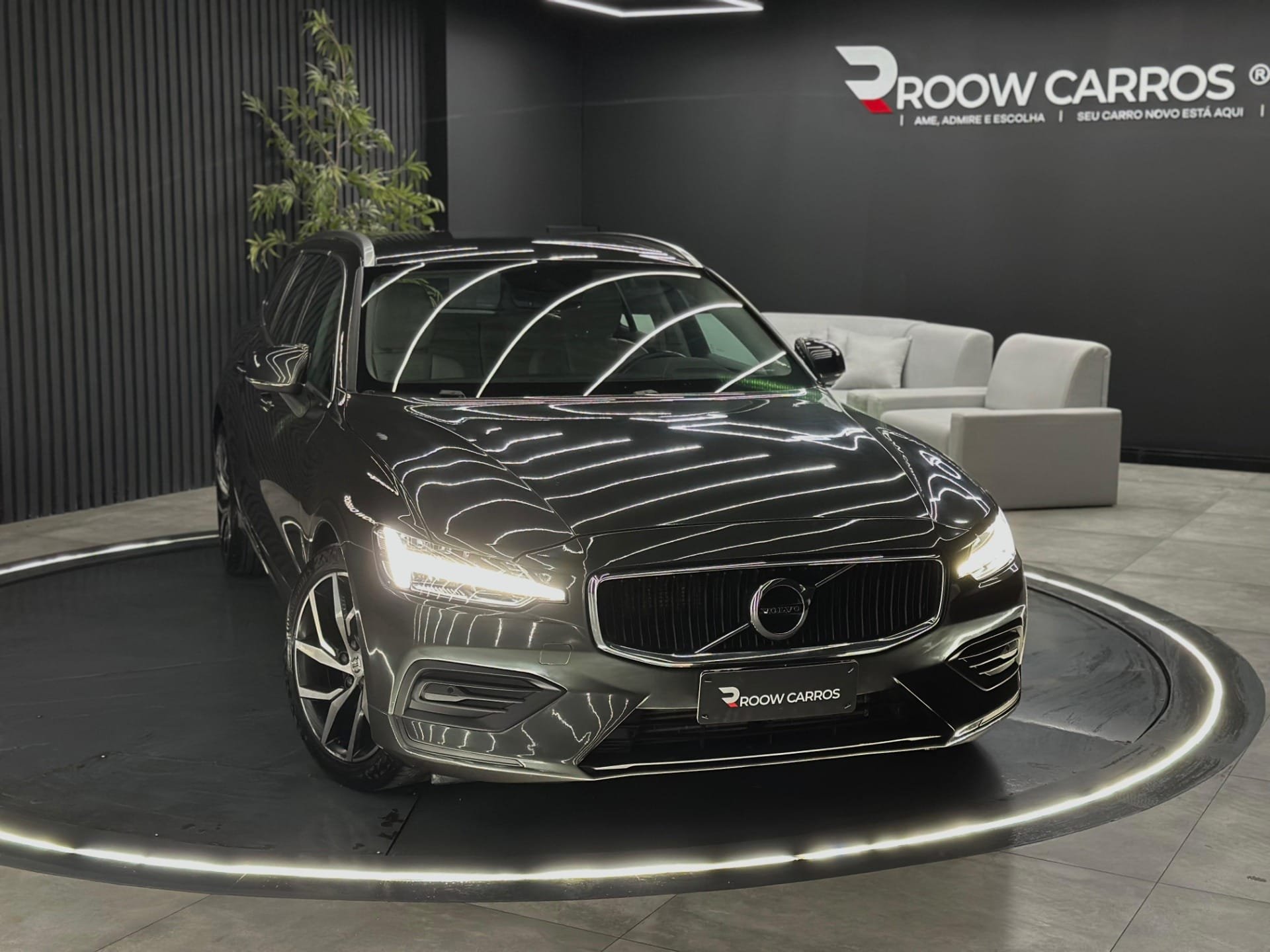 Volvo V60 T-5 MOMENTUM 2.0 5p na cor Cinza em Palhoça / SC - 53058