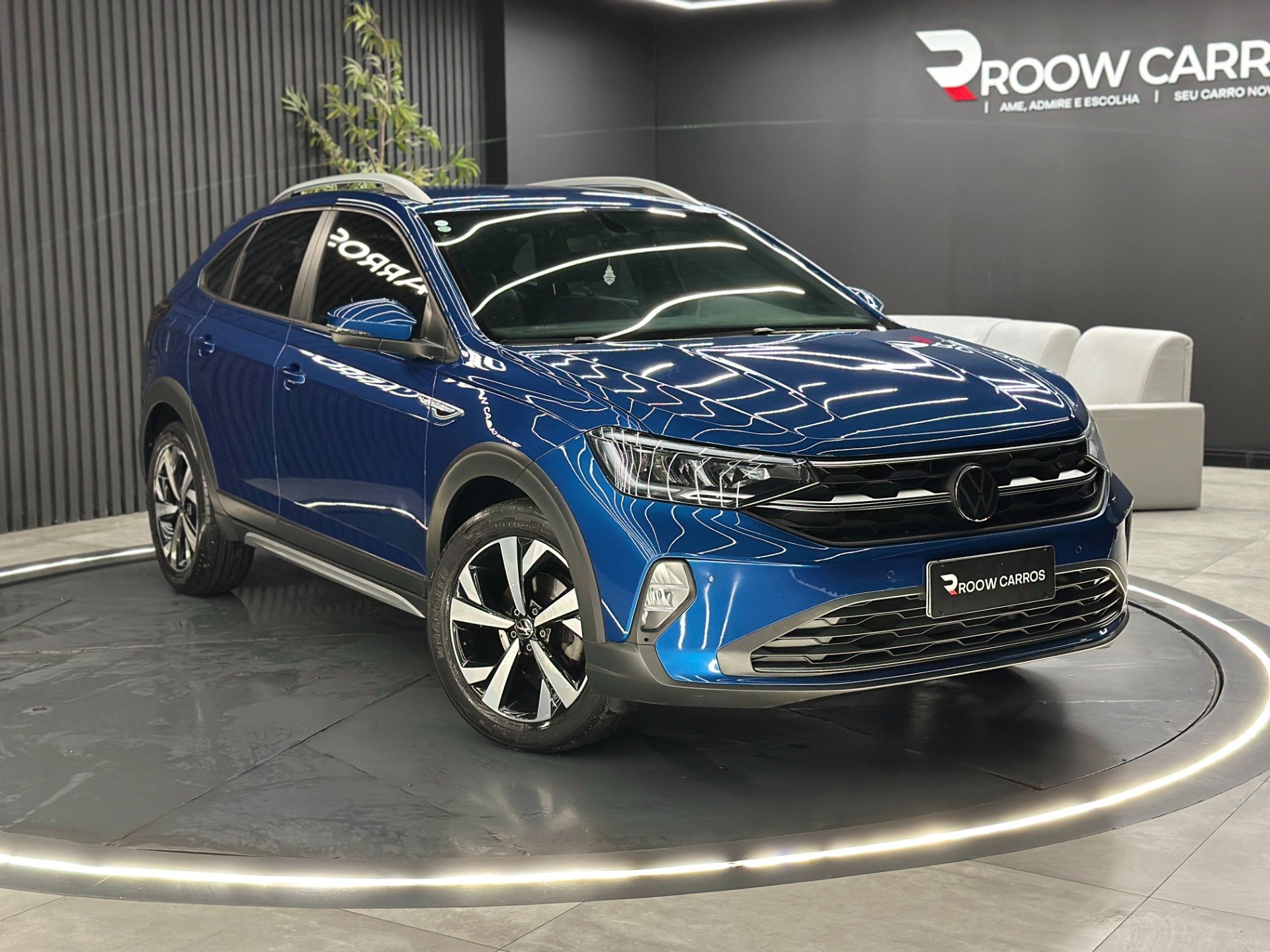 Volkswagen Nivus Highline 1.0 200 TSI Flex Aut. na cor Azul em Palhoça / SC - 53072