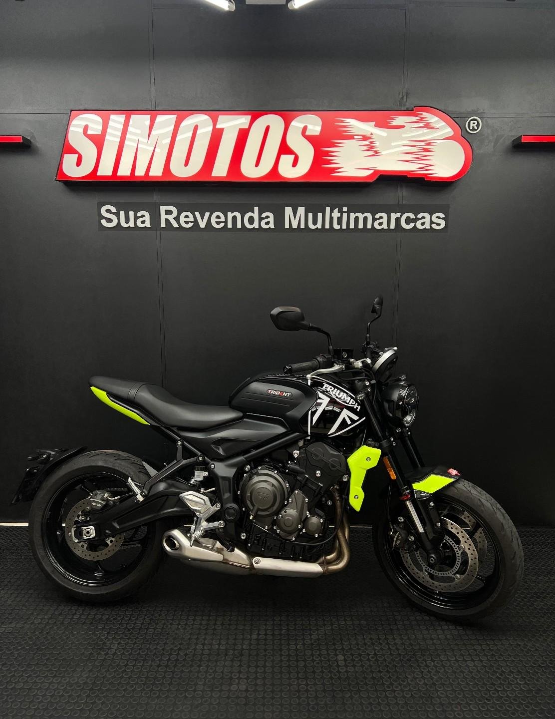 TRIUMPH TRIDENT 660  na cor Preto em Florianópolis / SC - 53130