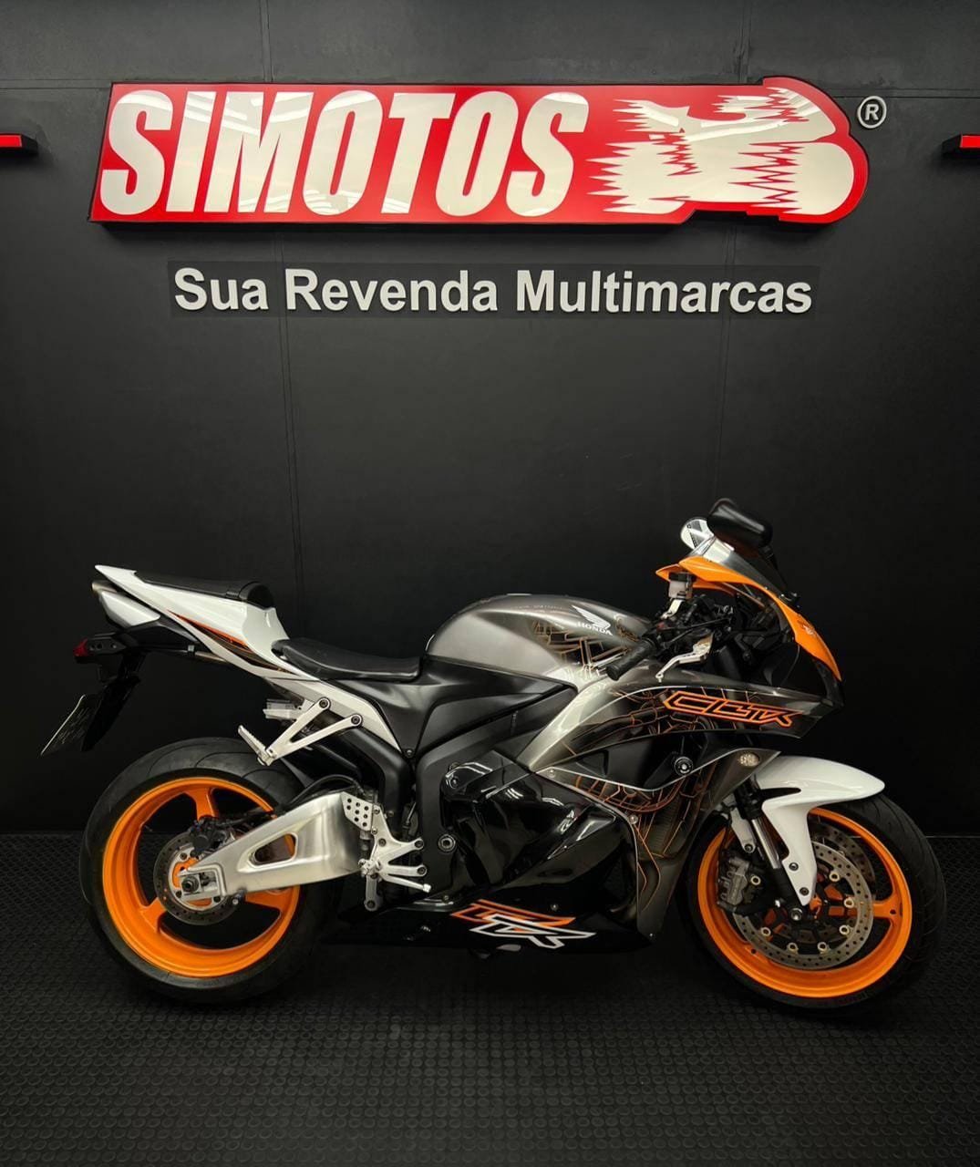 Honda CBR 600 F  na cor Cinza em Florianópolis / SC - 53162