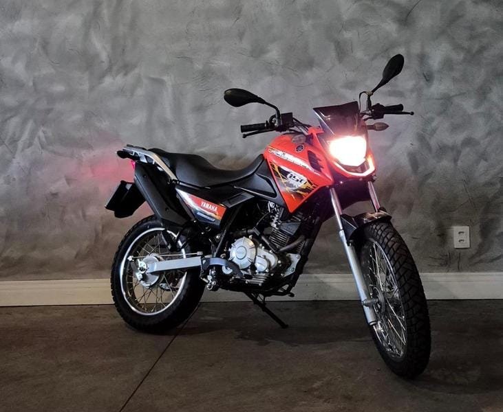 YAMAHA XTZ 150  CROSSER ED /FLEX  na cor Laranja no Cachoeirinha / RS - 535