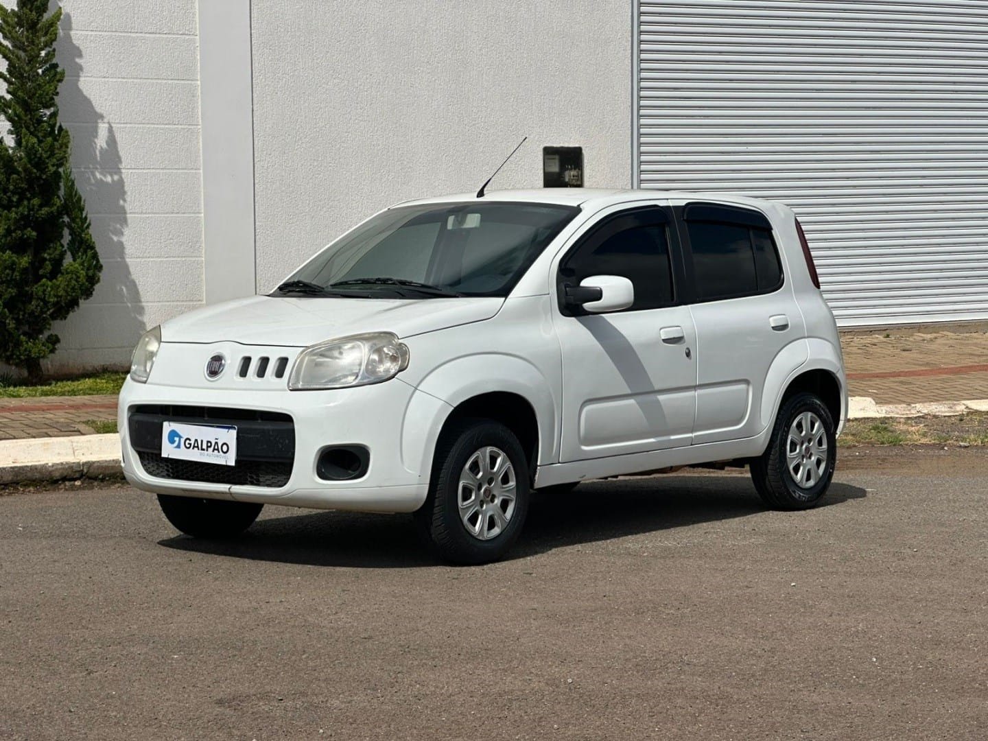 Fiat Uno VIVACE/RUA 1.0 EVO Fire Flex 8V 5p na cor Branco em Guarapuava / PR - 53861