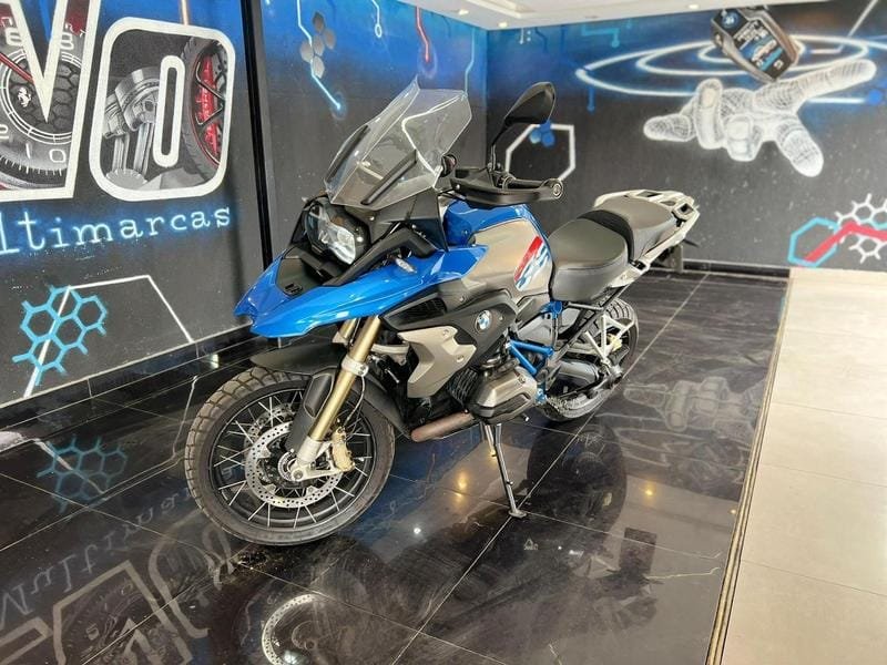 BMW R 1200 R/ R Classic  na cor Azul em Curitiba / PR - 54262