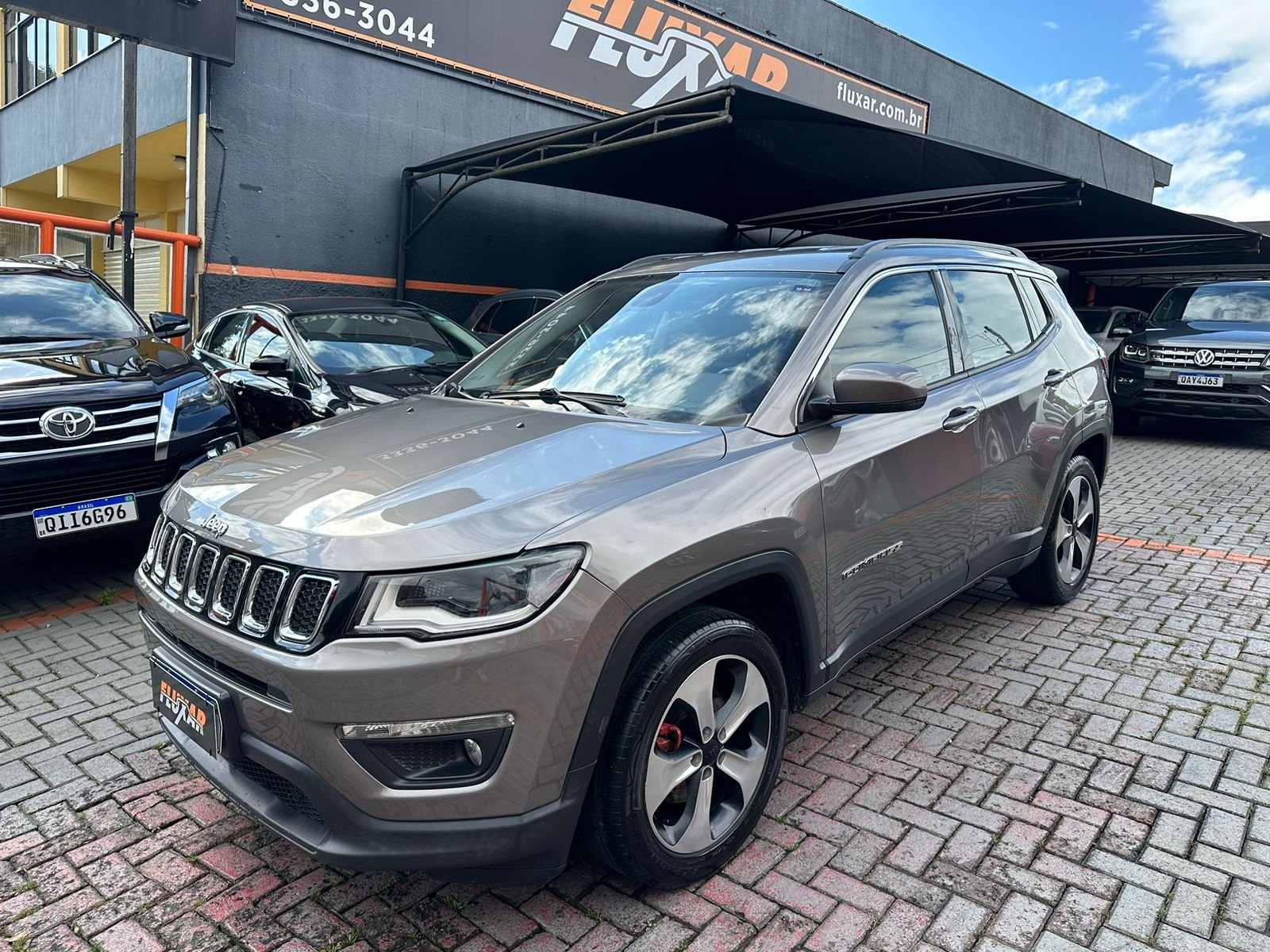 imagem de LONGITUDE 2.0 4x2 Flex 16V Aut.