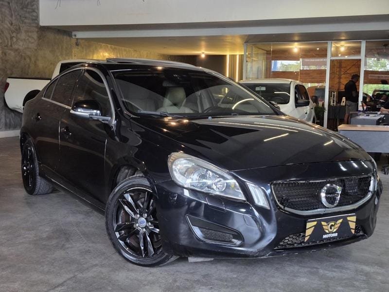 Volvo S60 T 2.0 4p na cor Preto no Cachoeirinha / RS - 546