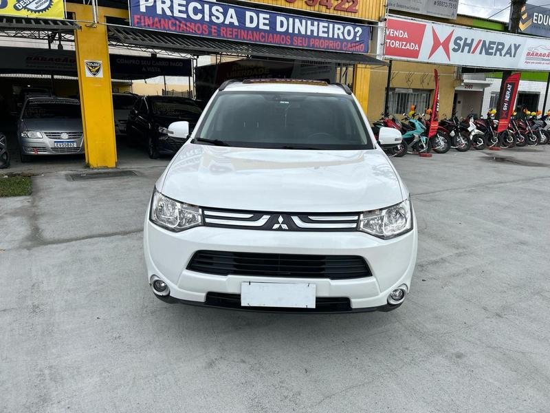 Mitsubishi OUTLANDER 2.0 16V 160cv Aut. na cor Branco em Curitiba / PR - 54710
