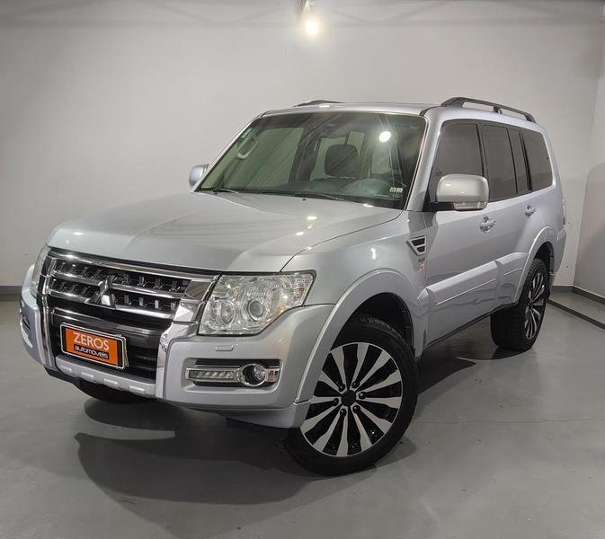 Mitsubishi Pajero Full GLS/GLS/PKHPE 3.2 Dies.TI 5p na cor Prata em Curitiba / PR - 54920
