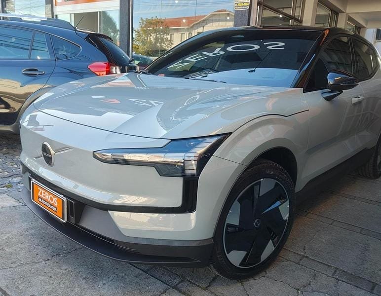 imagem de E40 Core (Elétrico)