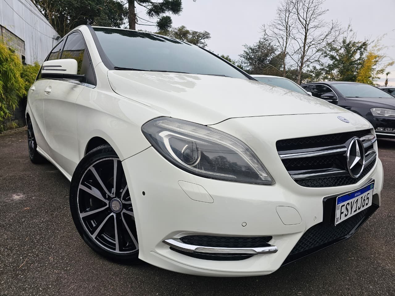 imagem de B 200 CGI 1.6 TB/Flex Aut.