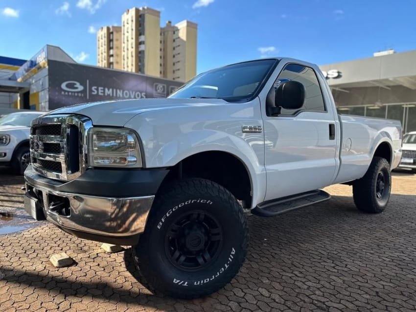 Ford F-250 XLT 4.2 180cv CD TB Diesel na cor Branco em Maringá / PR - 5515