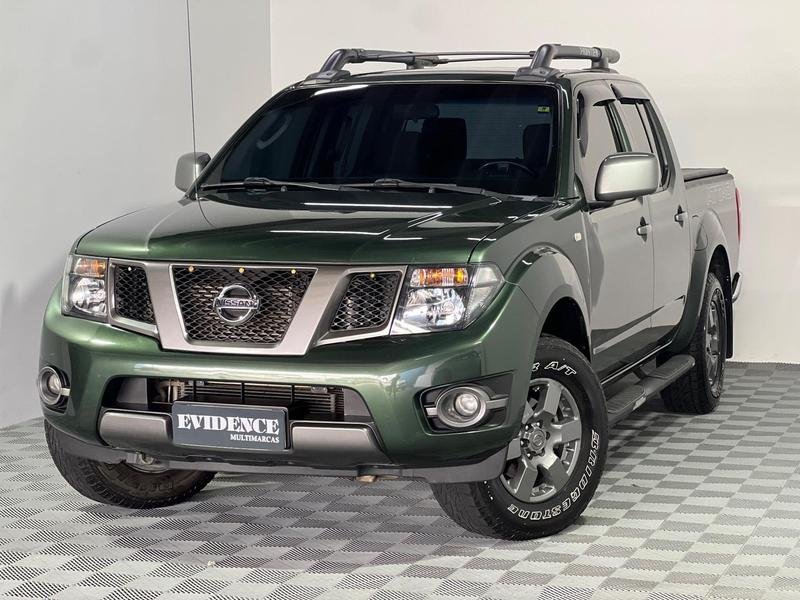 Nissan Frontier SV AT. CD 4x4 2.5 TB Dies. Aut. na cor Verde em Curitiba / PR - 55209
