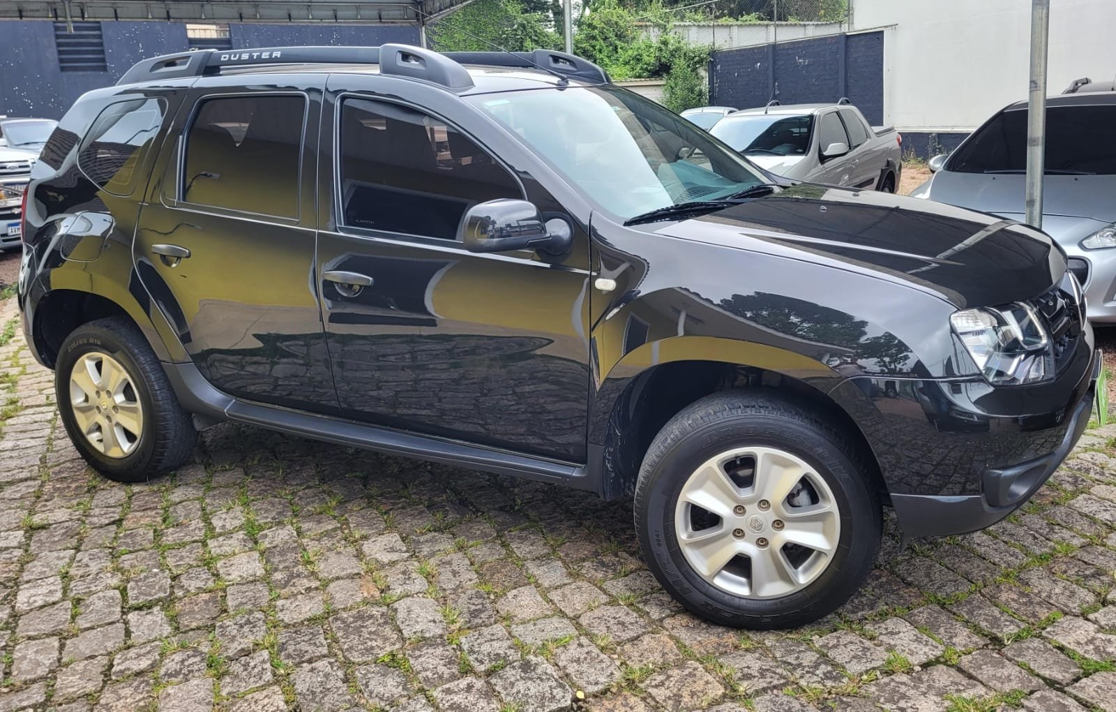 Renault Duster Expression 1.6 Flex 16V Aut. na cor Preto em Curitiba / PR - 55302