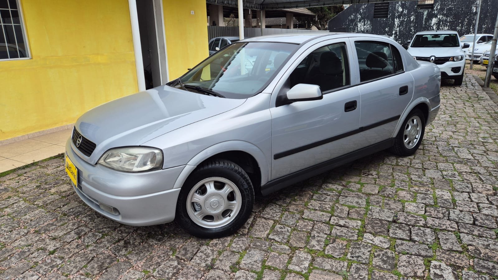 imagem de Sedan 2.0/CD/ GLS/ Adv. 2.0 16V 4p