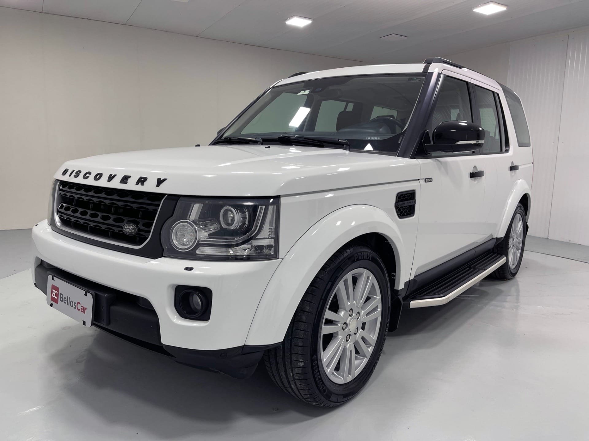 Land Rover Discovery 4 SE 3.0 4x4 TDV6/SDV6 Die.Aut. na cor Branco em Curitiba / PR - 55566