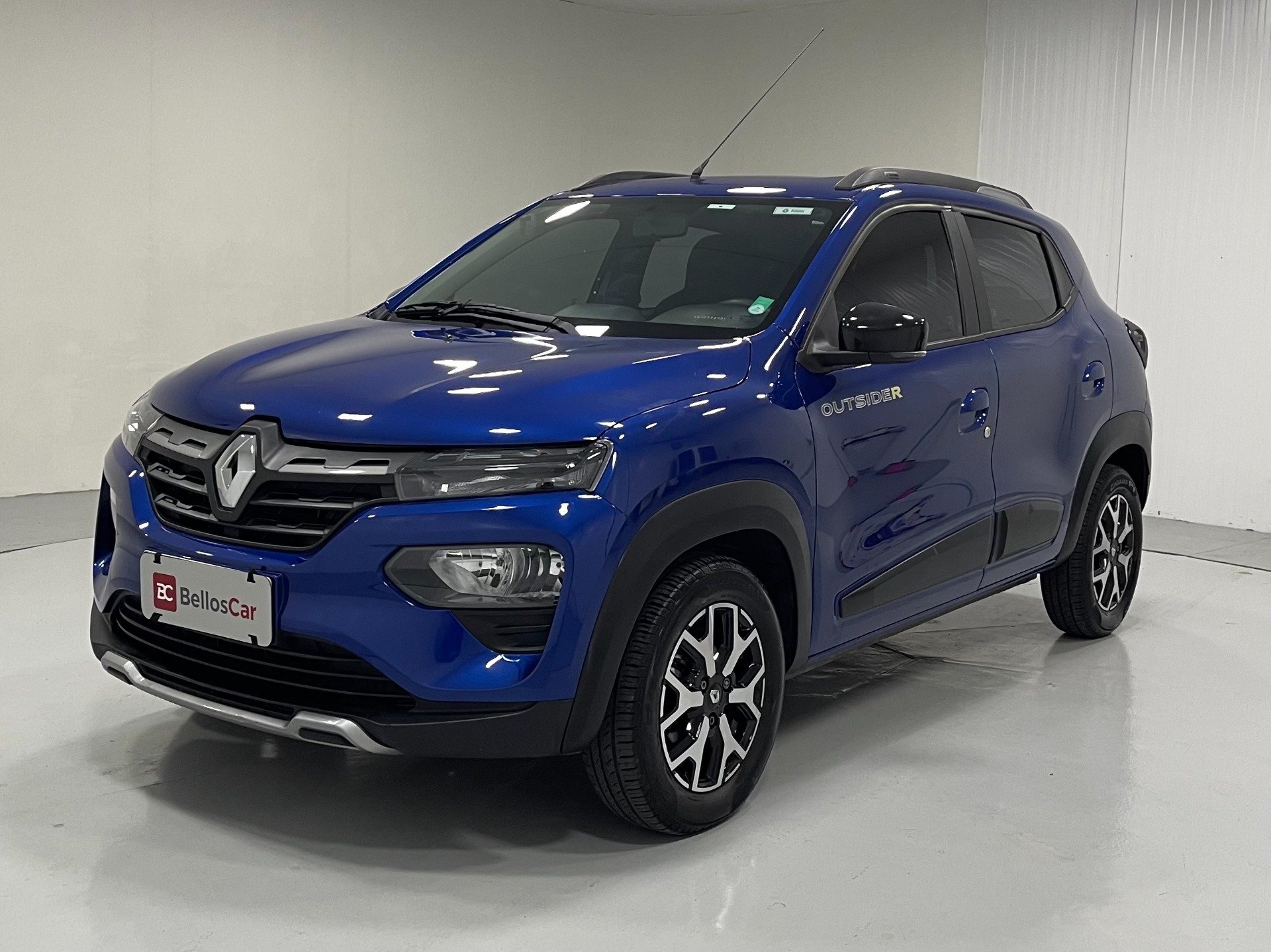 Renault Kwid OUTSIDER 1.0 Flex 12V 5p Mec. na cor Azul em Curitiba / PR - 55599