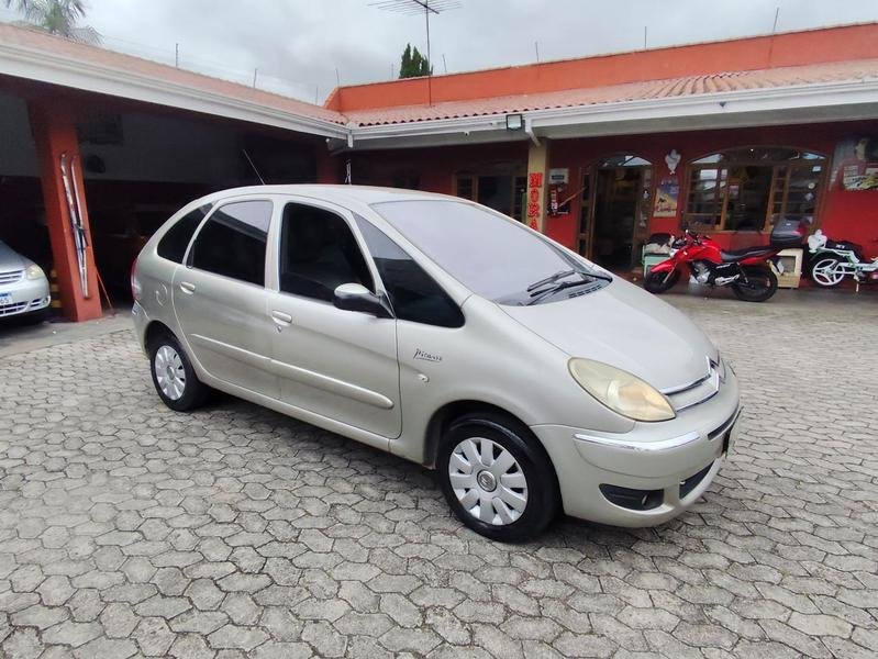 Citroën Xsara Picasso Exclus. 1.6/ 1.6 Flex 16V na cor Prata em Curitiba / PR - 55824