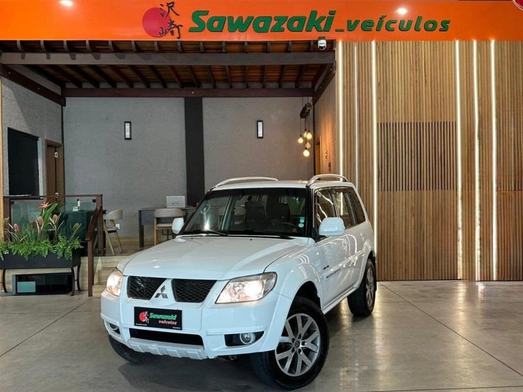 Mitsubishi Pajero TR4 2.0/ 2.0 Flex 16V 4x4 Aut. na cor Branco em Curitiba / PR - 5605