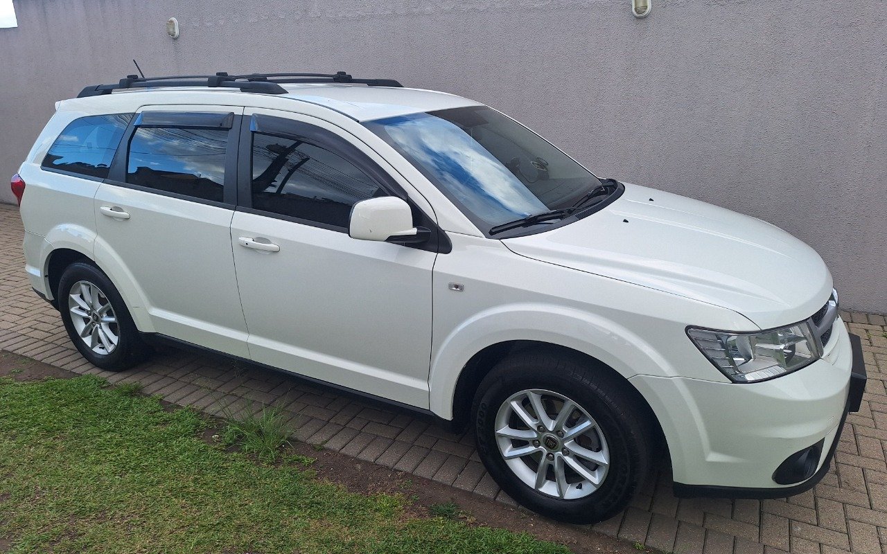 Fiat FREEMONT EMOT./PRECISION 2.4 16V 5p Aut. na cor Branco em Colombo / PR - 56121