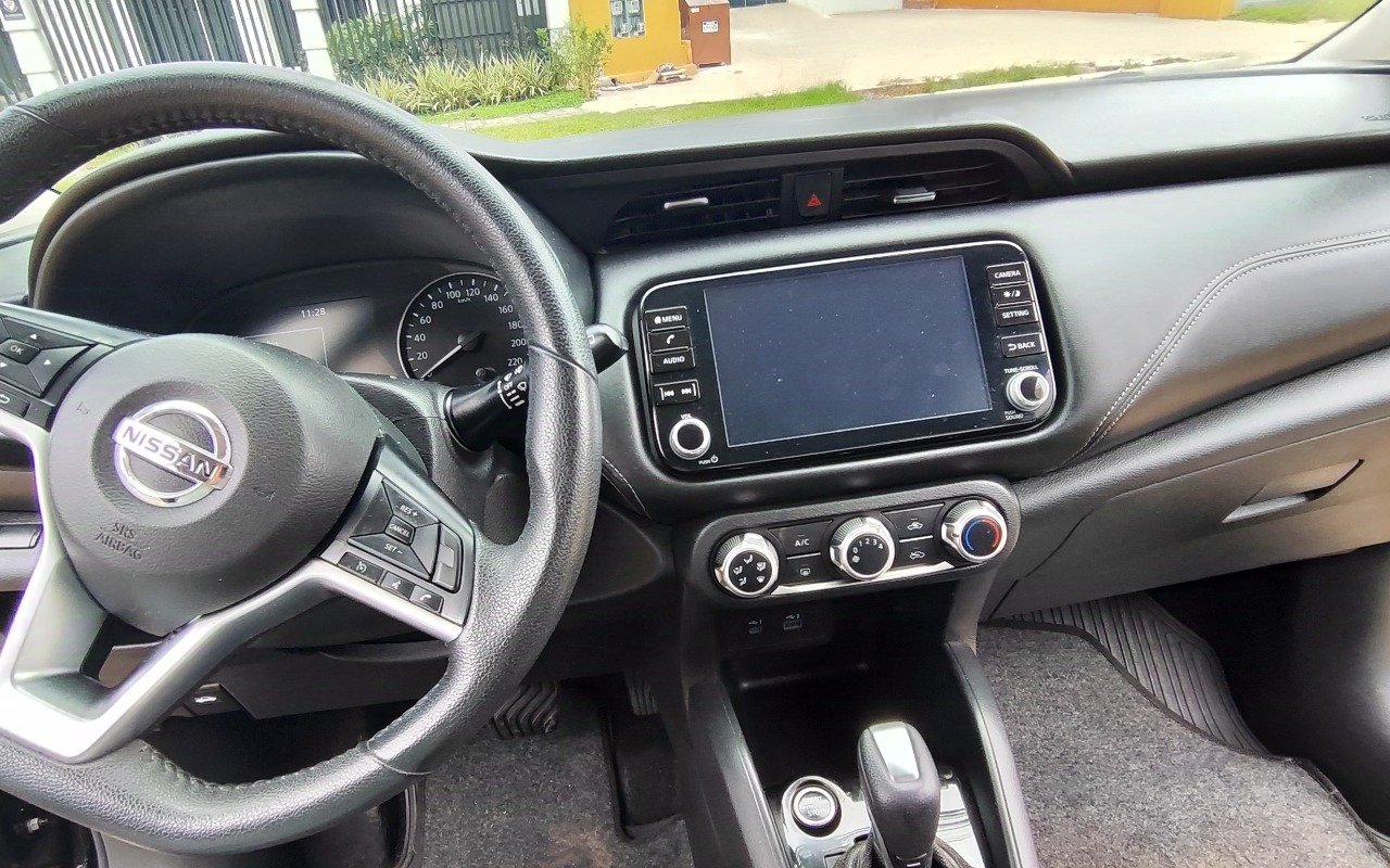 Nissan KICKS Advance 1.6 16V Flex Aut. na cor Preto em São José dos Pinhais / PR - 56163