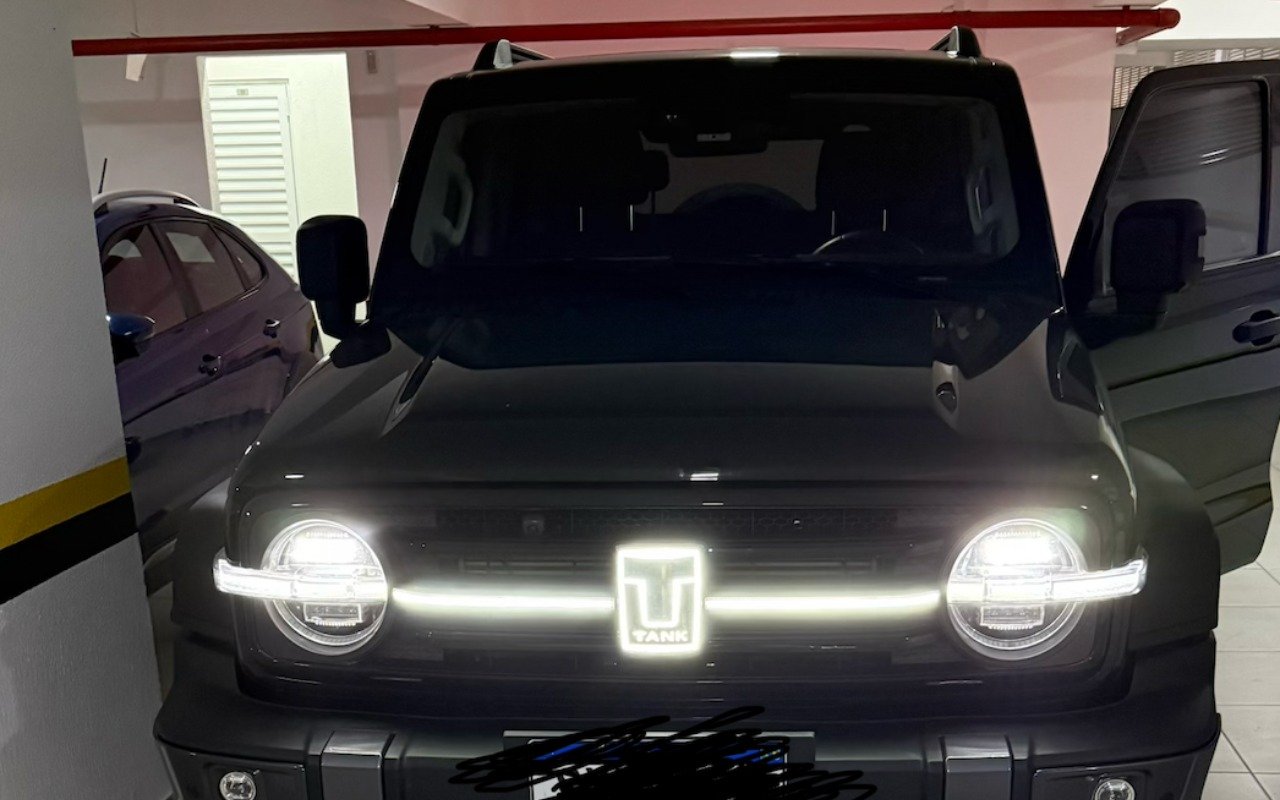 GWM Tank 300 2.0 16V AWD Aut.(Hibrido) na cor Preto em São José / SC - 56416